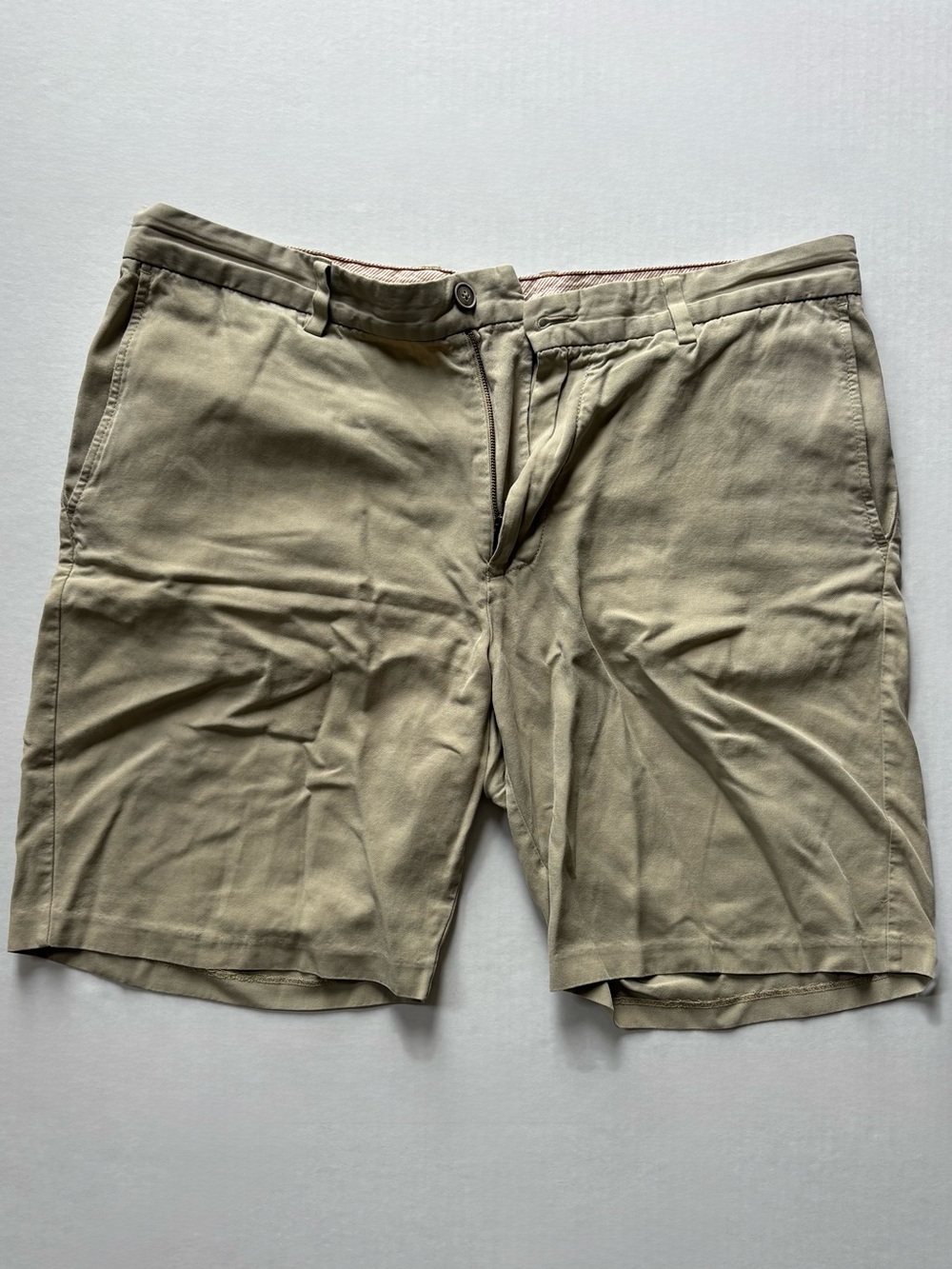 Tommy Bahama Mens Size 38 100% Silk Chino Shorts Tan Khaki Flat Front